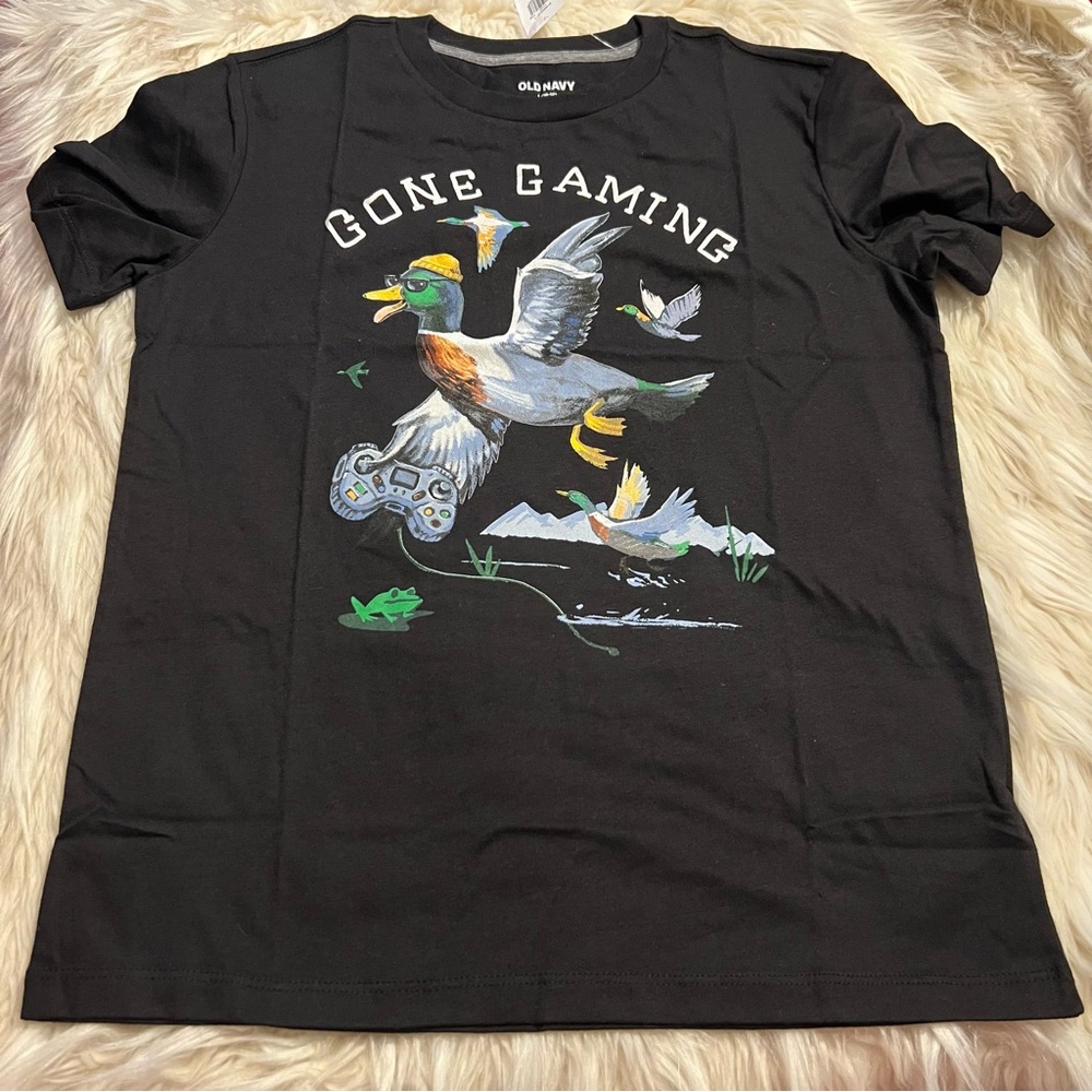 Old Navy NWT boys Tee